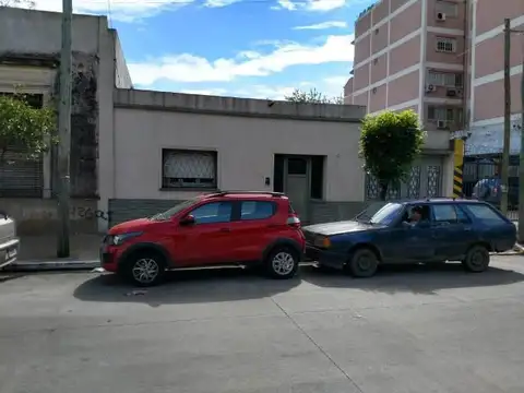 Nuevo valor.-A 250 mts plaza- Ideal constructor Zona C1-