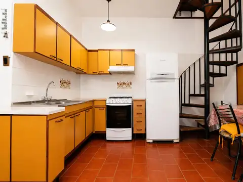 Depto Tipo Casa 4 ambientes con 1 baño