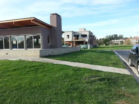 Lote en venta Barrio privado Brisas de Adrogue, precio imperdible