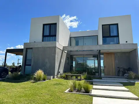Casa en Venta en Puertos - Riberas, Countries y Barrios Cerrados en Escobar