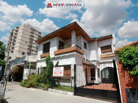 CHALET VENTA  TOMA MENOR VALOR/ CAMIONETA EN PARTE DE PAGO