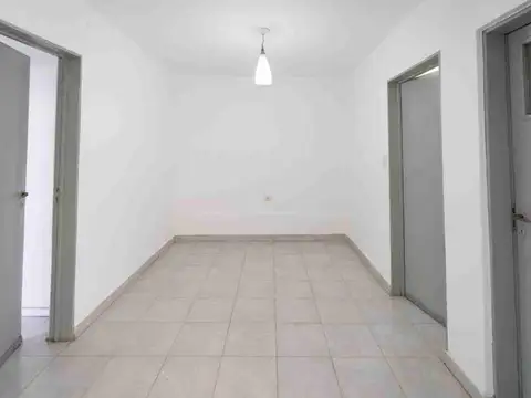Casa 2 ambientes con 1 baño