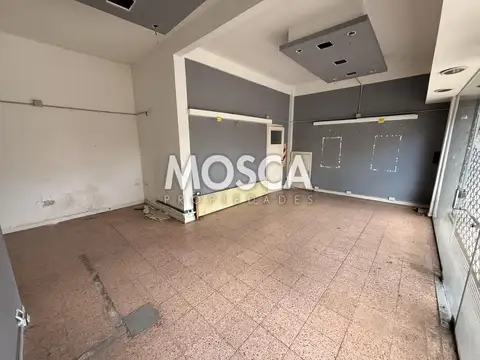 Local en Alquiler en Moreno, $ 950.000