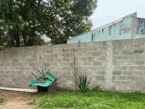 Casa 3 ambientes con 1 baño