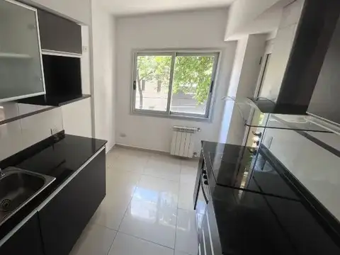 ARDOINO 300, Piso 1