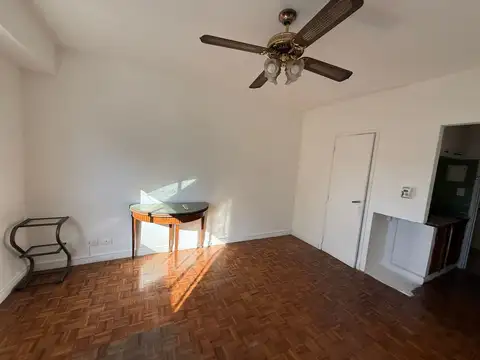 Departamento en Alquiler en Microcentro, $ 400.000