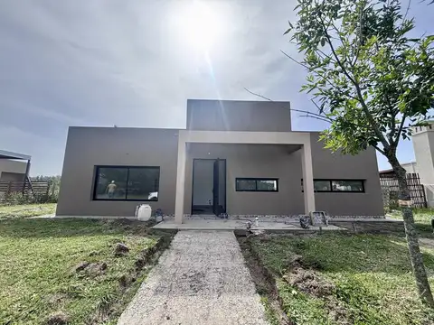 VENTA CASA SAN SEBASTIAN AREA 12