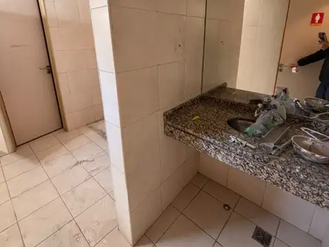 LOCAL EN ALQUILER | 373 M² | PLENO CENTRO | 2 PLANTAS | GRAN POTENCIAL | SAN JUAN
