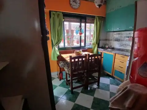 Departamento Dos Ambientes Barracas-Frente con balcón!