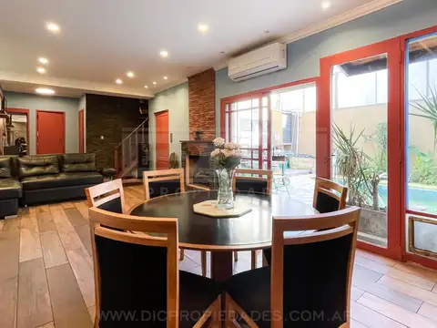 Depto Tipo Casa 5 ambientes con 3 baños