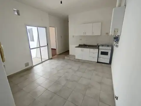 Interno unico con patio. 1 dorm.