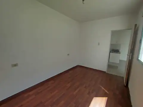 Interno unico con patio. 1 dorm.