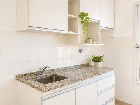 Departamento en Alquiler en Bernal, $ 770.000