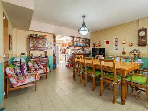 Venta Casa 7 amb con Pileta en Villa Ballester