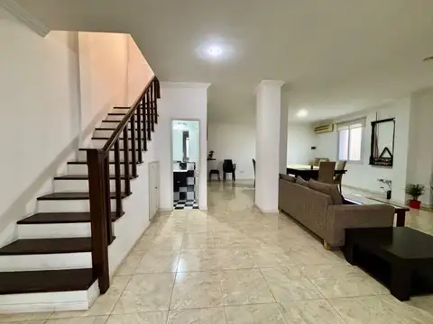 Depto Tipo Casa en Venta en El Palomar, USD 139.000