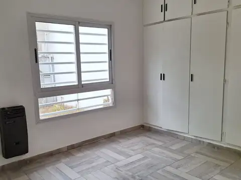 Depto Tipo Casa 3 ambientes con 2 baños