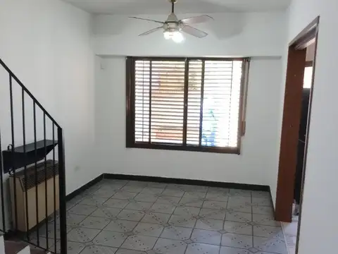 Depto Tipo Casa en Alquiler en Quilmes Oeste, $ 1.000.000