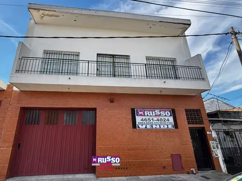 Galpón en Alquiler en Isidro Casanova, Partido de La Matanza