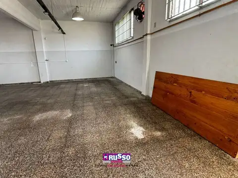 Galpon en Alquiler en Isidro Casanova, $ 1.600.000