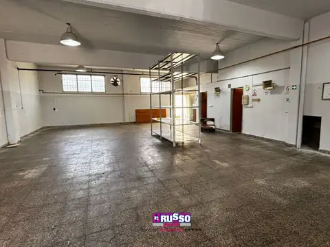 Galpon en Alquiler en Isidro Casanova, $ 1.600.000