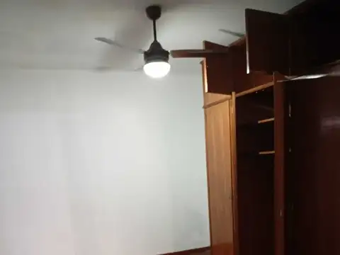 Casa Chalet  en Alquiler en La Plata, G.B.A. Zona Sur, Argentina