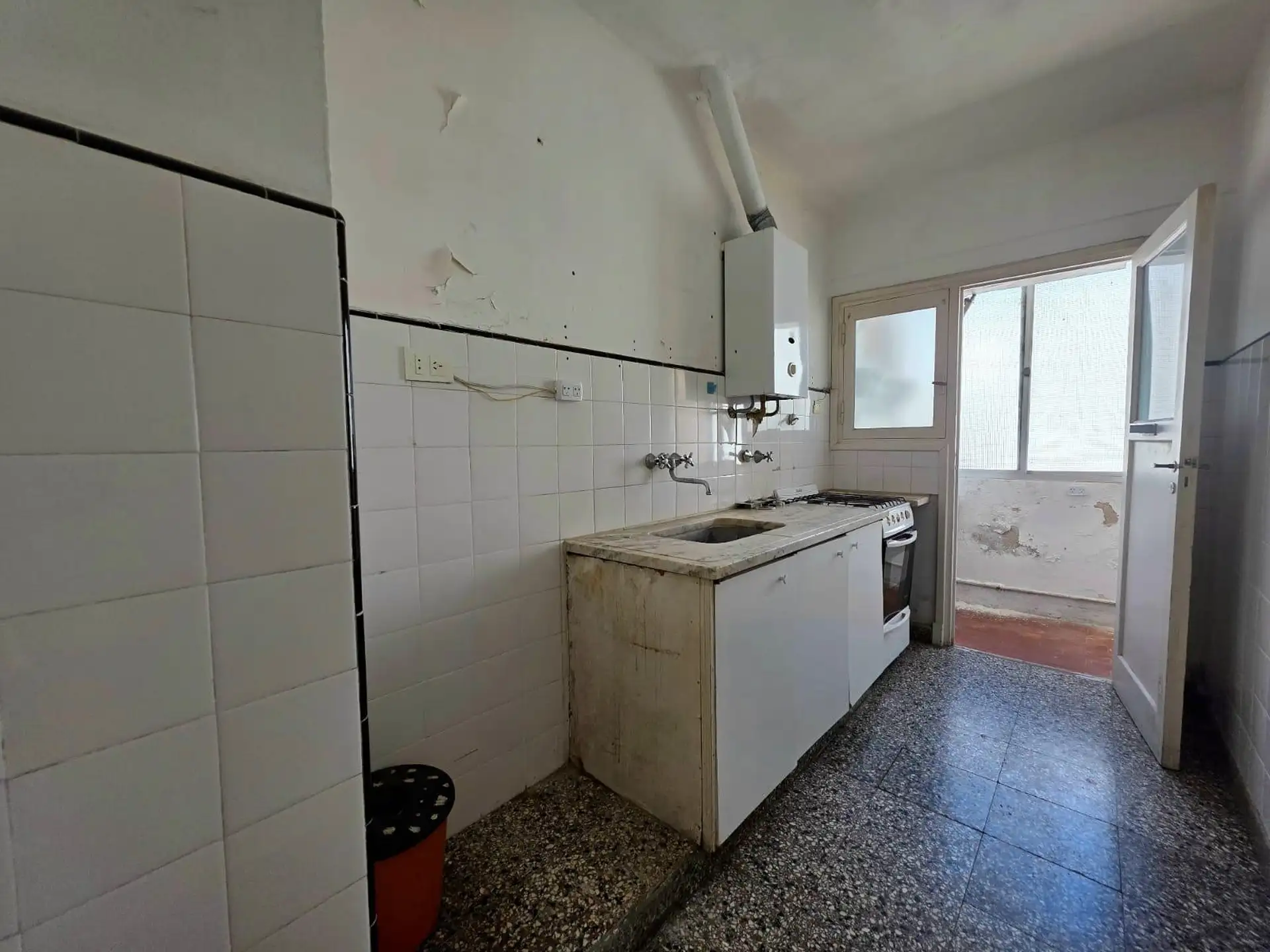 Venta Departamento 2 ambientes lateral La Perla Mar del Plata