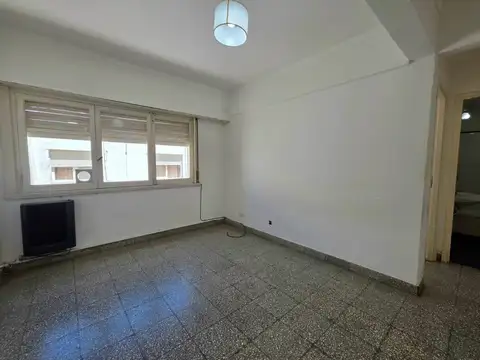 Venta departamento 2 ambientes, contrafrente, Zona La Perla - Mar del Plata