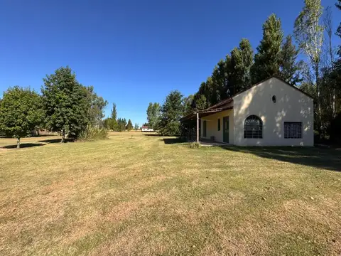 CASA QUINTA VENTA CON AMPLIO LOTE 5000 m2 