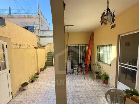 Depto Tipo Casa en Venta de 3 ambientes