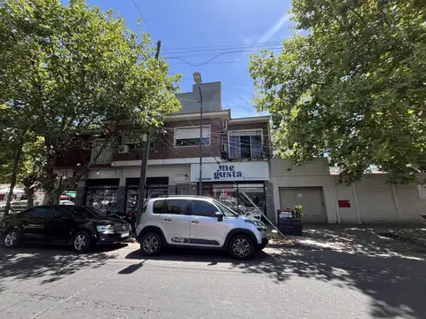 Maestro Angel D'elia 1400, Piso 1