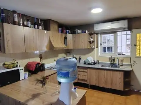 Casa 5 ambientes con 2 baños