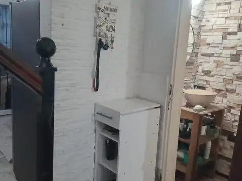 DUPLEX EN VENTA DE 3 AMBIENTES EN DEL VISO, BARRO EL PINAR