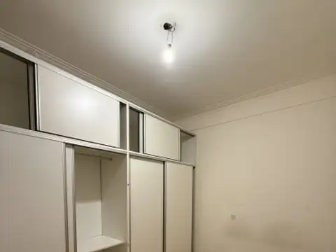 Departamento 2 ambientes en alquiler con balcon