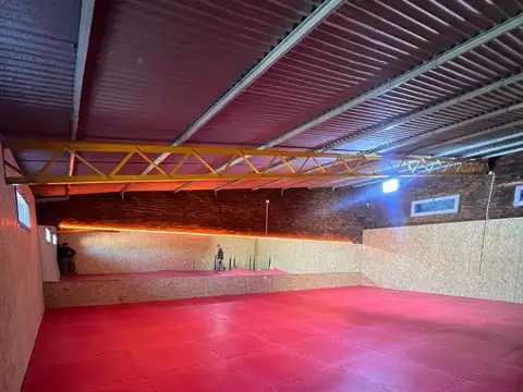 Local para gimnasio- ALQUILER- Ituzaingó sur