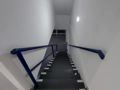 GALPON/OFICINAS/DEPOSITO EN LOTE PROPIO