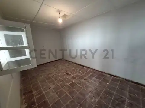 Casa con departamento a reciclar en venta