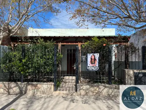 Casa en venta c/ cochera en Punta Alta