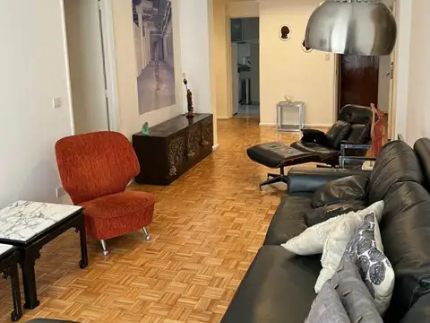 Avenida Las Heras 2200