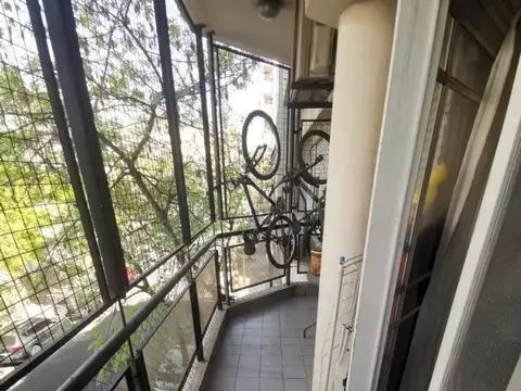 Semi piso al frente 3 amb balcon 2 baños a mts pedro goyena
