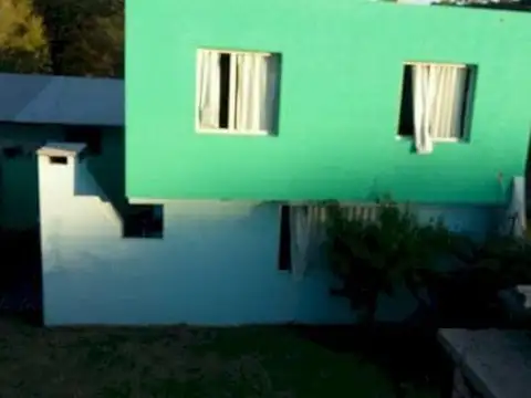 3 Casas + 2 Dúplex + 1 departamento c/dep. en venta Las Gaviotas | cod.0672