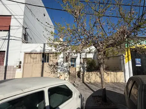 Oportunidad en Valentín Alsina – 3 ambientes con terraza y cochera