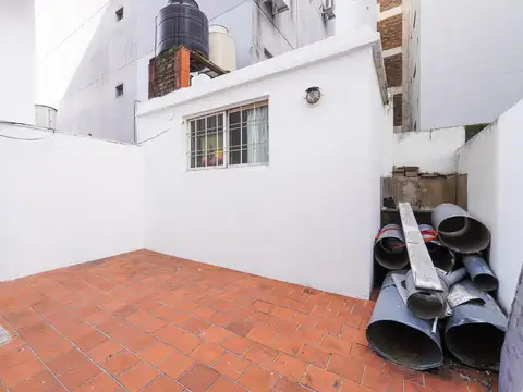 ALQUILER PH CON LOCAL AL FRENTE- SIN EXPENSAS- COLEGIALES
