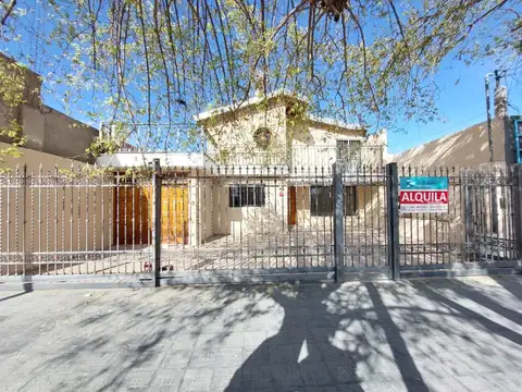 Oficina en Alquiler en Maza, $ 1.800.000