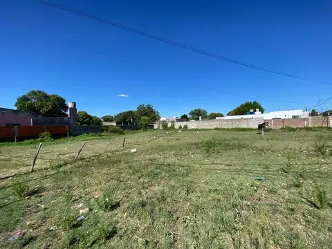 Lote en venta en Lujan