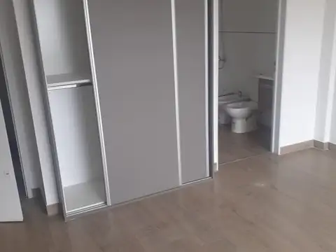 Departamento en Alquiler en San Cristóbal, $ 550.000
