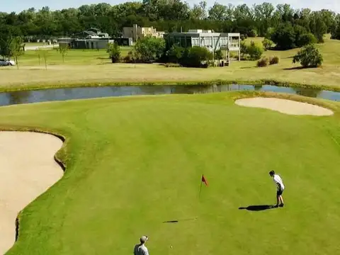 Lote al golf en venta en medal country club, pilar