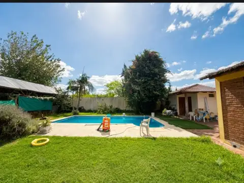 Casa en Venta en Los Hornos, USD 170.000