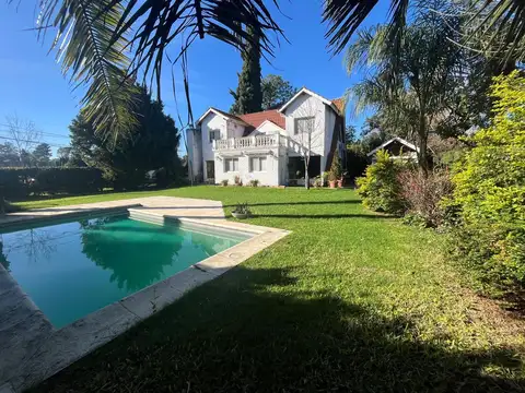 Casa en Venta en Countries y Barrios Cerrados en Escobar, USD 135.000
