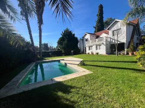 VENTA DE CASA 7 AMBIENTES EN COUNTRY LOMA VERDE PERMUTA - ESCOBAR - APTO CREDITO HIPOTECARIO