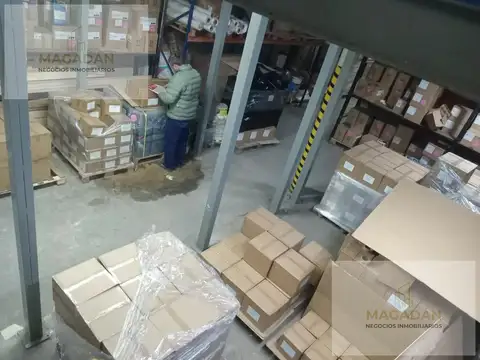 Galpon en Venta 31  mts Fondo